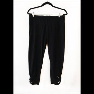 Black Capri Leggings with Flower Cut-out Detail, Women's Large